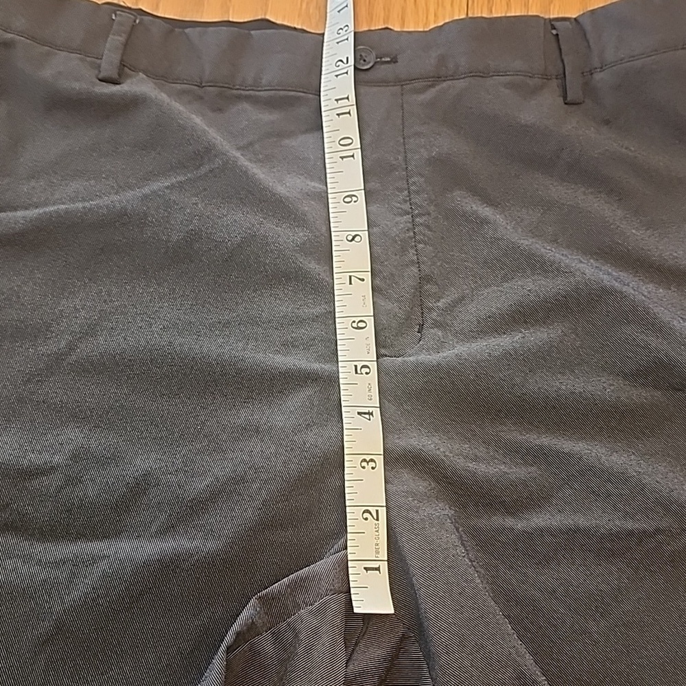 Greg Norman Men's Charcoal Black Shorts - Picture 12 of 13